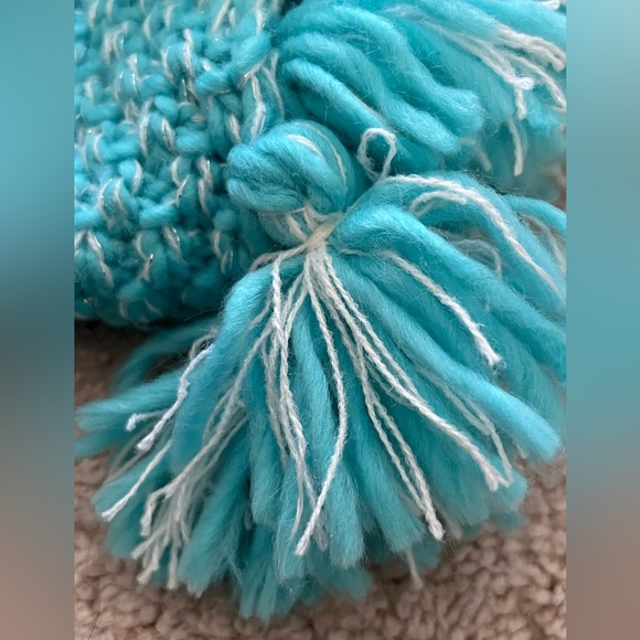 NWT Toby & Me Girl's Knit Ear Warming Headband, Infinity Scarf, & Gloves Set OS - Picture 6 of 7